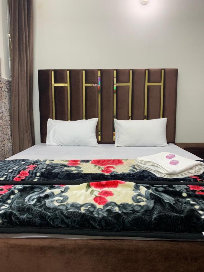 Eden Plus Executive Hotel Lahore Eksteriør bilde
